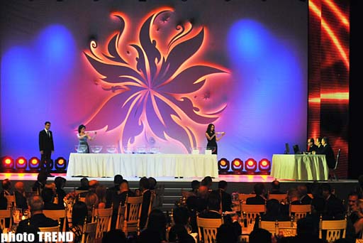 Bakı "Eurovision 2012"-yə ev sahibliyini rəsmən qəbul etdi (FOTO) (VİDEO)