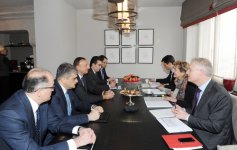 Azərbaycan Prezidenti İsveçrə həmkarı ilə görüşüb