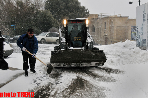 Bakının qar mənzərəsi (FOTOSESSİYA)