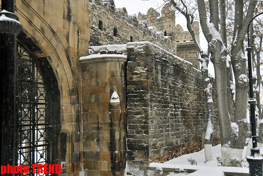 Bakının qar mənzərəsi (FOTOSESSİYA)
