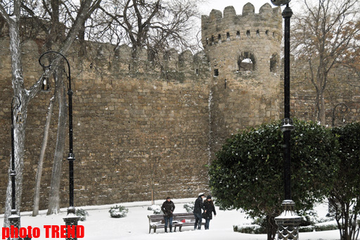 Bakının qar mənzərəsi (FOTOSESSİYA)