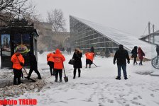 Bakının qar mənzərəsi (FOTOSESSİYA)