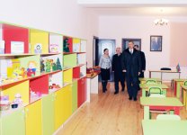 İlham Əliyev Bakıdakı körpələr evi-uşaq bağçalarının əsaslı təmir və yenidənqurmadan sonrakı vəziyyəti ilə tanış olub (FOTO)