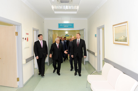 İlham Əliyev Qusar Rayon Mərkəzi Xəstəxanasının açılışında iştirak edib (FOTO)