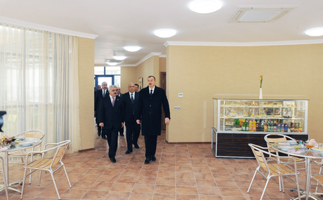 İlham Əliyev Qusarda Heydər Əliyev Mərkəzinin açılışında iştirak edib (FOTO)