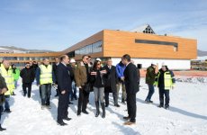 Azərbaycan Prezidenti və xanımı "Şahdağ" Qış-Yay Turizm Kompleksinin tikintisinin birinci mərhələsi üzrə tamamlama işləri ilə tanış olublar (FOTO)