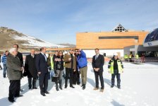 Azərbaycan Prezidenti və xanımı "Şahdağ" Qış-Yay Turizm Kompleksinin tikintisinin birinci mərhələsi üzrə tamamlama işləri ilə tanış olublar (FOTO)
