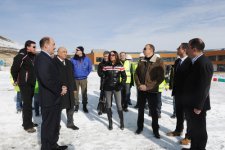 Azərbaycan Prezidenti və xanımı "Şahdağ" Qış-Yay Turizm Kompleksinin tikintisinin birinci mərhələsi üzrə tamamlama işləri ilə tanış olublar (FOTO)