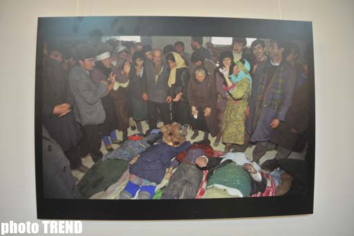 Bakıda fransalı fotoqrafın Xocalı faciəsinə həsr edilmiş unikal işləri təqdim olunub (FOTO)