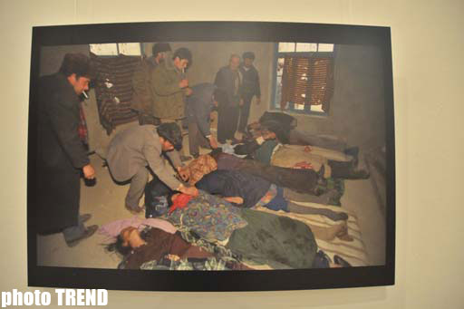 Bakıda fransalı fotoqrafın Xocalı faciəsinə həsr edilmiş unikal işləri təqdim olunub (FOTO)