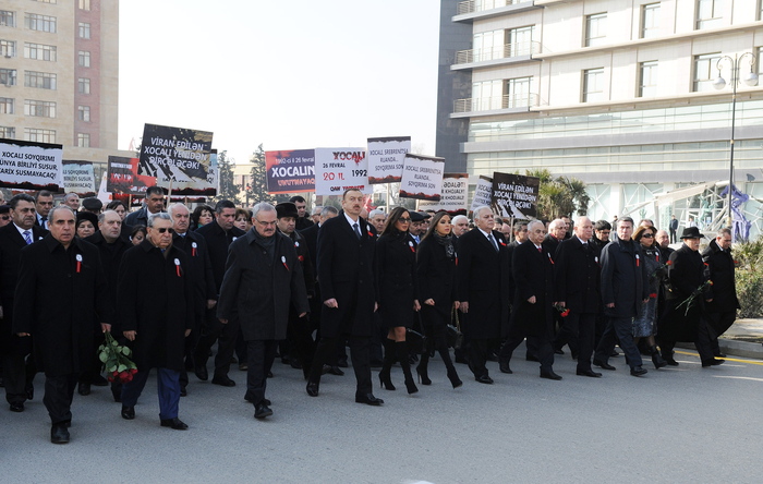 Azərbaycan Prezidenti və xanımı Xocalı faciəsi qurbanlarının abidəsini ziyarət edib (ƏLAVƏ OLUNUB) (FOTO)