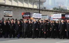 Azərbaycan Prezidenti və xanımı Xocalı faciəsi qurbanlarının abidəsini ziyarət edib (ƏLAVƏ OLUNUB) (FOTO)