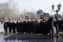 Azərbaycan Prezidenti və xanımı Xocalı faciəsi qurbanlarının abidəsini ziyarət edib (ƏLAVƏ OLUNUB) (FOTO)