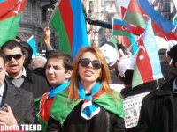 Taksim Meydanında Xocalı soyqırımı ilə bağlı keçiriləcək yürüş-mitinqə axın başlayıb, şüarlar səsləndirilir (FOTO)