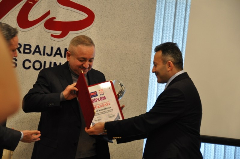 Ümummilli lider Heydər Əliyevin həyat və fəaliyyətindən bəhs edən sənədli film mükafatlandırılıb (FOTO)