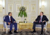 İlham Əliyev Malayziyanın keçmiş Baş nazirini qəbul edib