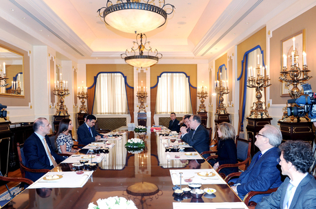 Azərbaycanın birinci xanımı Fransanın mədəniyyət və kommunikasiya naziri ilə görüşüb (FOTO)