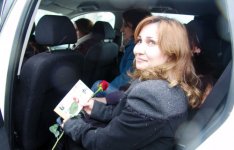 Bakıda keçirilən reydlərdə qadın sürücülər şam yeməyinə kupondan tutmuş ətirə qədər mükafatlandırılıblar (FOTO)