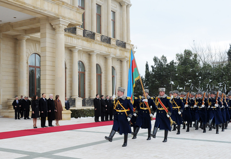 Xorvatiya Prezidentinin Bakıda rəsmi qarşılanma mərasimi olub (FOTO)