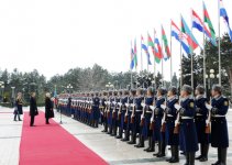 Xorvatiya Prezidentinin Bakıda rəsmi qarşılanma mərasimi olub (FOTO)