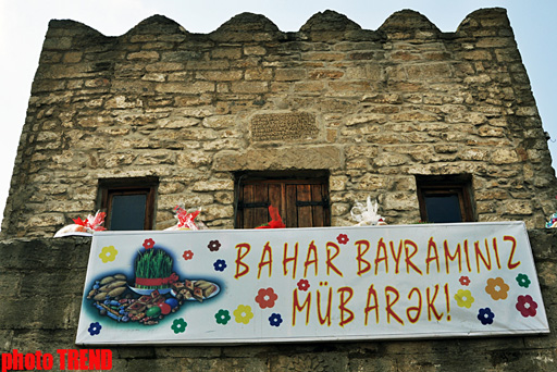 Bakıda ilaxır çərşənbə ilə bağlı məşəlin Gənclər meydanına gətirilməsinə başlanılıb (FOTO)