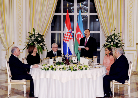 Prezident İlham Əliyev: Azərbaycan regionda və bütövlükdə dünyada təhlükəsizliyin tərəfdarıdır (FOTO)