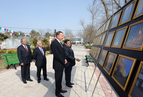 Prezident İlham Əliyev Salyanda bir sıra obyektlərin tikintisi üzrə işlərin gedişi ilə tanış olub (FOTO)