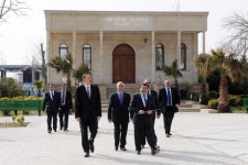 Prezident İlham Əliyev Salyanda bir sıra obyektlərin tikintisi üzrə işlərin gedişi ilə tanış olub (FOTO)