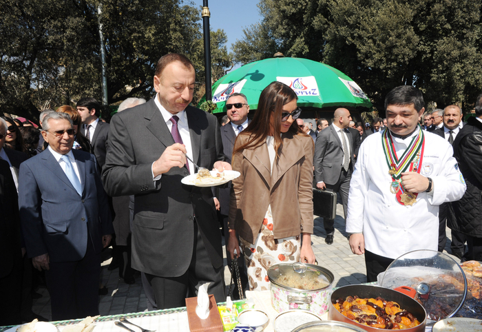 Prezident İlham Əliyev: Azərbaycan xalqı öz milli mənəvi dəyərlərinə sadiqdir (FOTO)