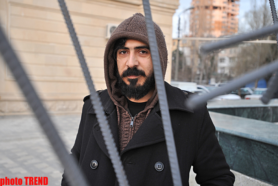 "YARAT!" təşkilatı Bakıda Rəşad Ələkbərovun art-layihəsini təqdim edib (FOTO)