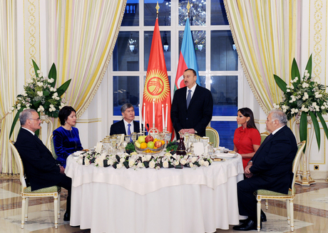 Prezident İlham Əliyev: Azərbaycan etibarlı tərəfdaşdır. Qırğızıstan üçün dost ölkədir (FOTO)