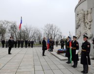 İlham Əliyev Praqanın Vitkov Milli Memorialını ziyarət edib (FOTO)