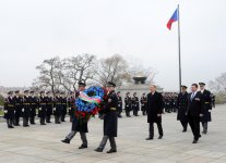 İlham Əliyev Praqanın Vitkov Milli Memorialını ziyarət edib (FOTO)