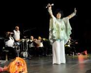 Nyu-Yorkda Zeynəb Xanlarovanın konserti uğurla keçib (FOTO)