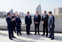Prezident İlham Əliyev Heydər Əliyev Mərkəzində aparılan inşaat işlərinin gedişi ilə tanış olub (FOTO)