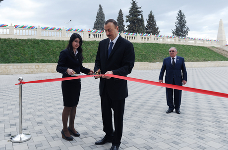İlham Əliyev Qazax Gənclər Mərkəzinin açılışında iştirak edib (FOTO)