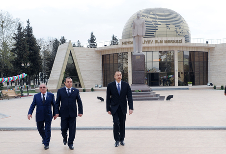 İlham Əliyev Qazax Gənclər Mərkəzinin açılışında iştirak edib (FOTO)
