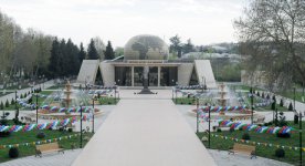İlham Əliyev Qazax Gənclər Mərkəzinin açılışında iştirak edib (FOTO)