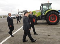 İlham Əliyev “Ağstafa Aqroservis” MMC-nin açılışında iştirak edib (FOTO)