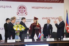 Azərbaycanın birinci xanımı Mehriban Əliyevaya “İ.M.Seçenov adına Birinci Moskva Dövlət Tibb Universitetinin Fəxri professoru” diplomu təqdim edilmişdir (FOTO)