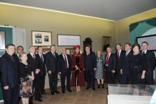 Azərbaycanın birinci xanımı Mehriban Əliyevaya “İ.M.Seçenov adına Birinci Moskva Dövlət Tibb Universitetinin Fəxri professoru” diplomu təqdim edilmişdir (FOTO)