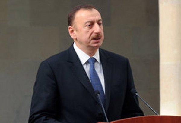 Prezident İlham Əliyev və Avropa Komissiyasının sədri mətbuata bəyanatlarla çıxış ediblər
