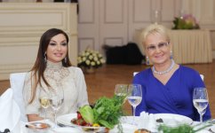 Azərbaycanın birinci xanımı Mehriban Əliyevaya “İ.M.Seçenov adına Birinci Moskva Dövlət Tibb Universitetinin Fəxri professoru” diplomu təqdim edilmişdir (FOTO)