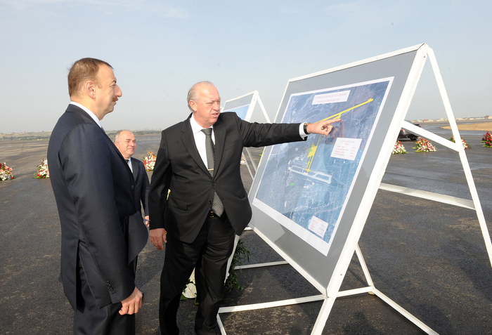 Prezident İlham Əliyev Heydər Əliyev Beynəlxalq Aeroportunda yeni uçuş-enmə zolağının istifadəyə verilməsi mərasimində iştirak edib (FOTO)