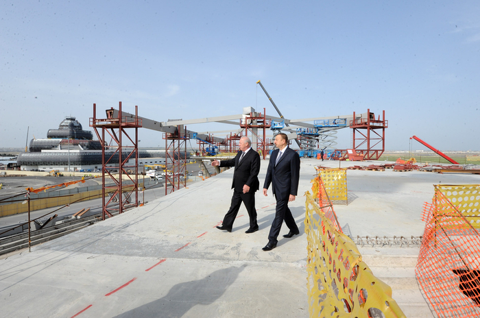 Prezident İlham Əliyev Heydər Əliyev Beynəlxalq Aeroportunda yeni uçuş-enmə zolağının istifadəyə verilməsi mərasimində iştirak edib (FOTO)