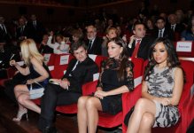 Mehriban Əliyeva İtaliyada Azərbaycan Mədəniyyəti Günlərinin başa çatması ilə bağlı keçirilən tədbirdə iştirak edib (FOTO)