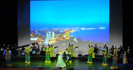 Mehriban Əliyeva İtaliyada Azərbaycan Mədəniyyəti Günlərinin başa çatması ilə bağlı keçirilən tədbirdə iştirak edib (FOTO)
