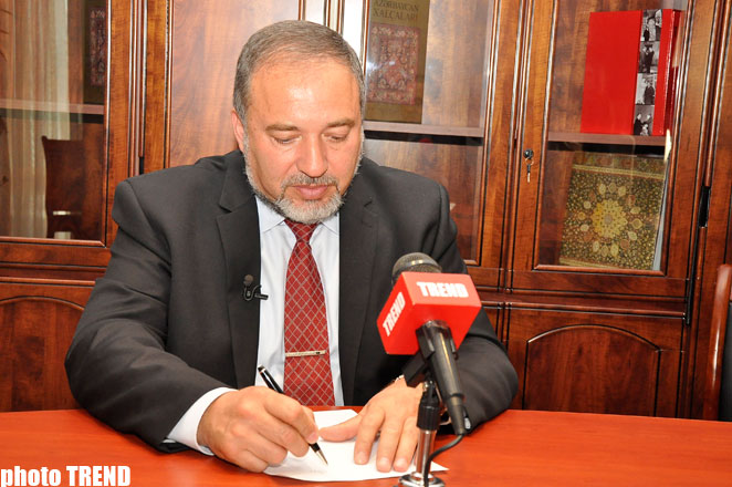 Aviqdor Liberman: Azərbaycan İsrail və ərəb dünyası arasında vasitəçi ola bilər (FOTO)