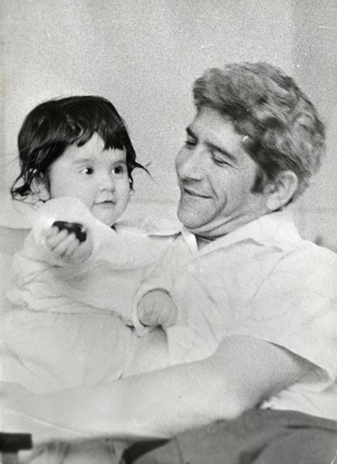 Həsən Əbluc - 70: Atam çiçəkləri çox sevərdi – rejissor Elnaz Əbluc (FOTO)