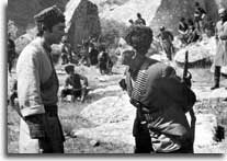 Hamam hamam içində, xəlbir saman içində..... (FOTO)